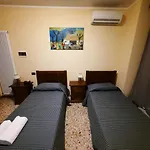 Canal Hotel 3*